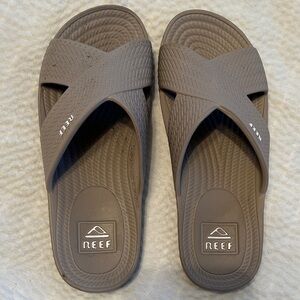 Reef Women’s Tan Slide Sandals